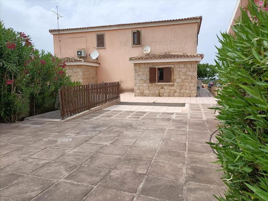 Casa A Pochi Minuti Dalla Spiaggia Di Vignola Vignola Mare Bagian luar foto